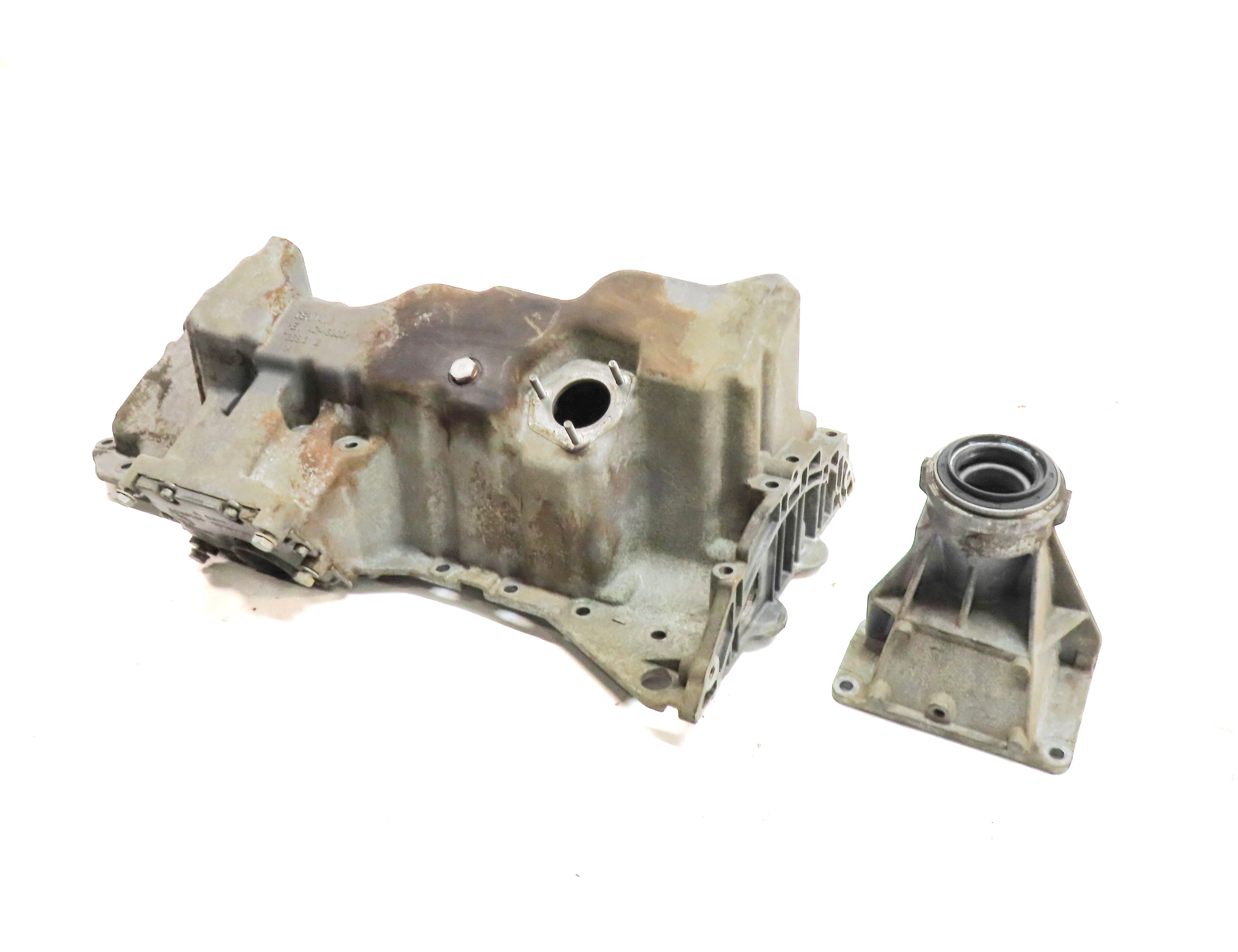 2011-2015 BMW 535i 640i 740i (F01 F10) AWD X-DRIVE 3.0L N55 TURBO ENGINE OIL PAN — exact item pictured